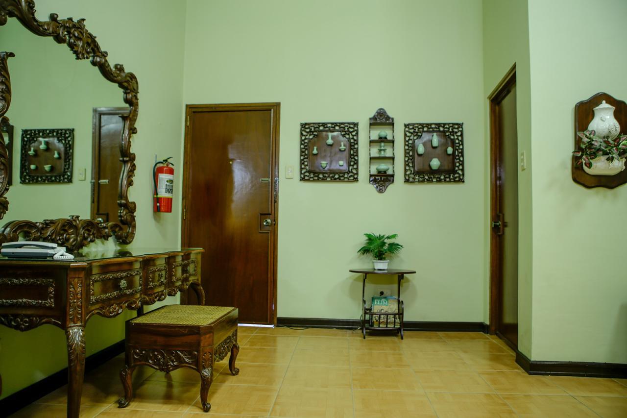 Victoria'S Haven Bed & Breakfast Dumaguete City ภายนอก รูปภาพ