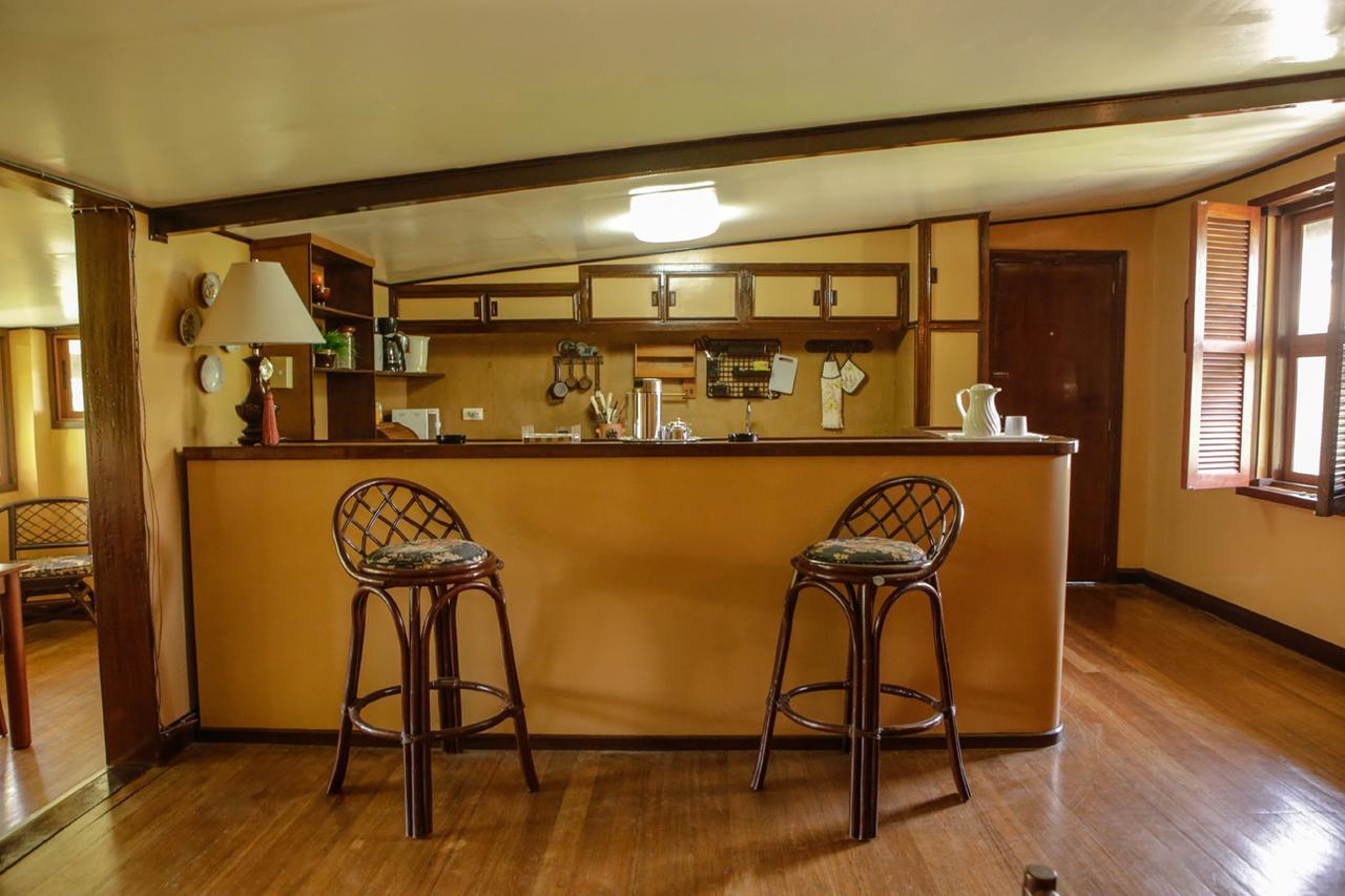 Victoria'S Haven Bed & Breakfast Dumaguete City ภายนอก รูปภาพ