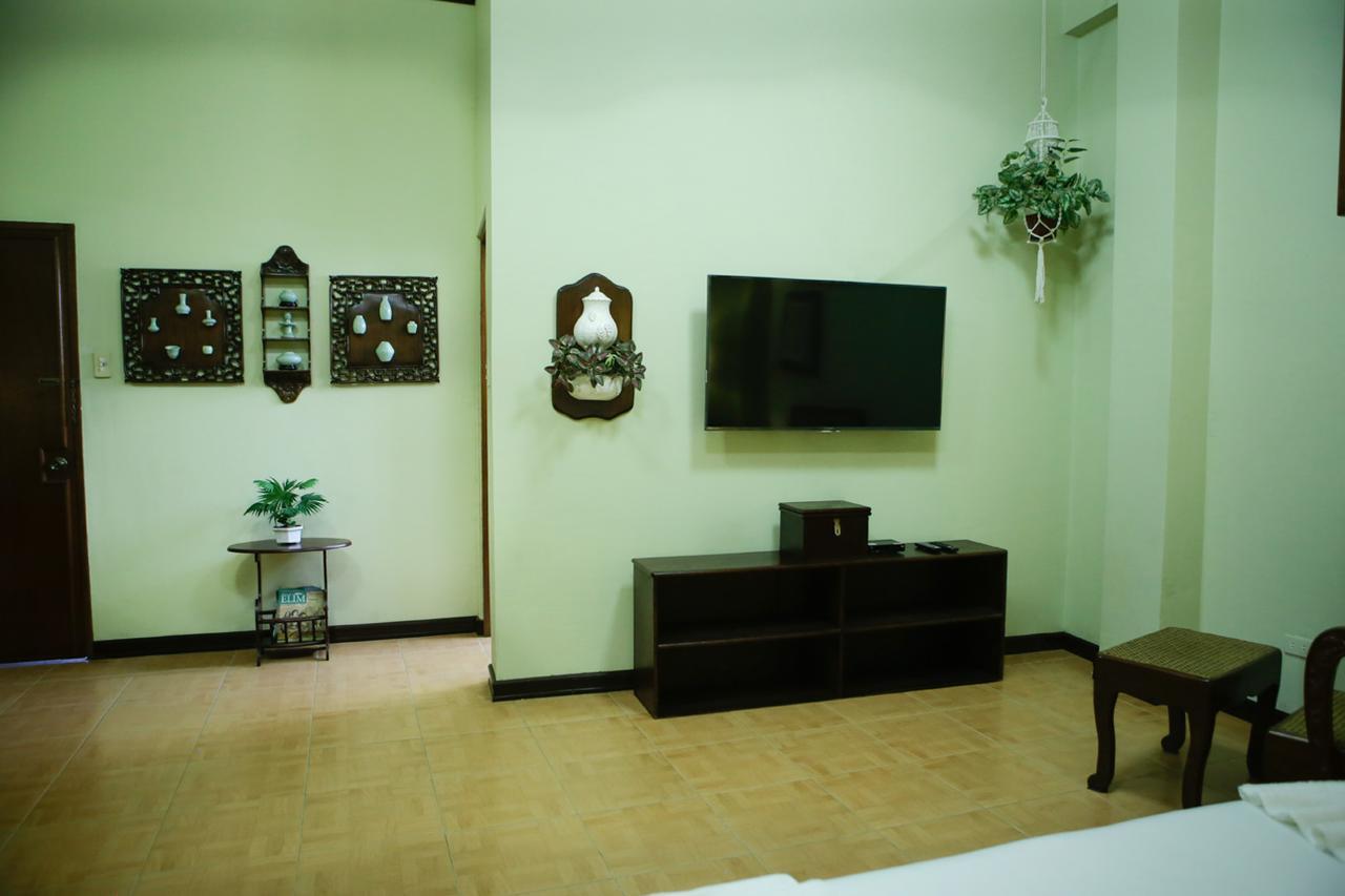 Victoria'S Haven Bed & Breakfast Dumaguete City ภายนอก รูปภาพ