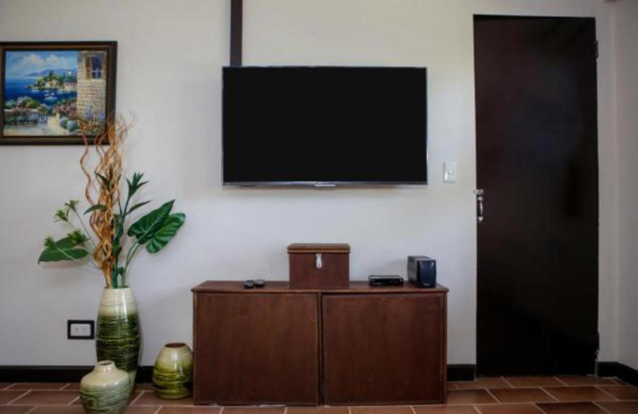 Victoria'S Haven Bed & Breakfast Dumaguete City ภายนอก รูปภาพ