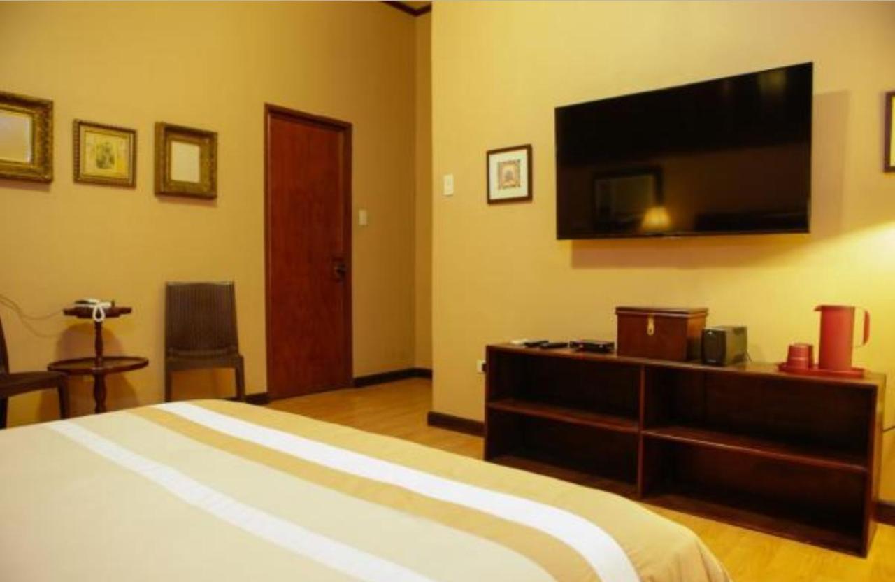 Victoria'S Haven Bed & Breakfast Dumaguete City ภายนอก รูปภาพ